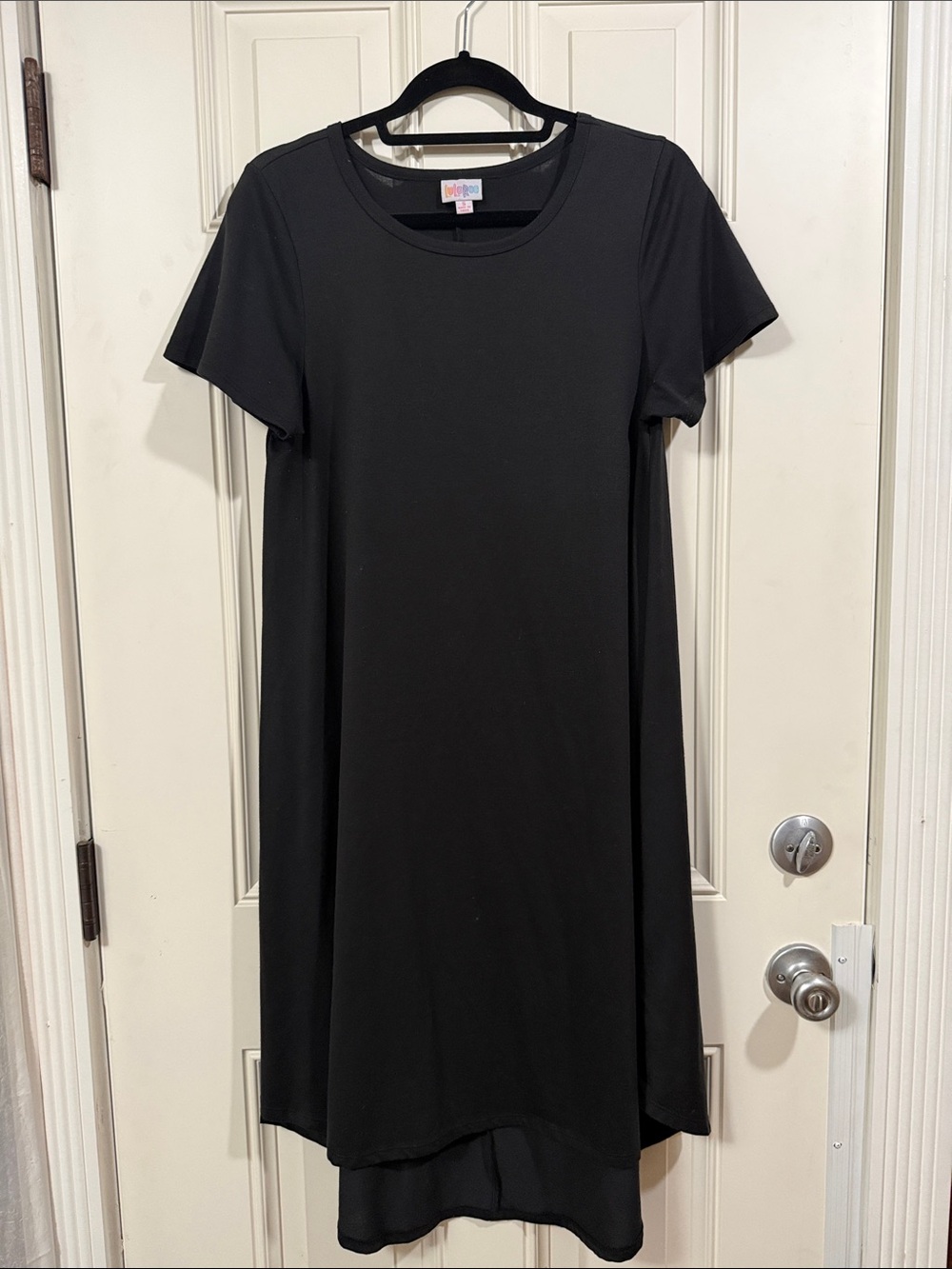 LuLaRoe Black Small Carly High-Low T-Shirt Dress 🦄